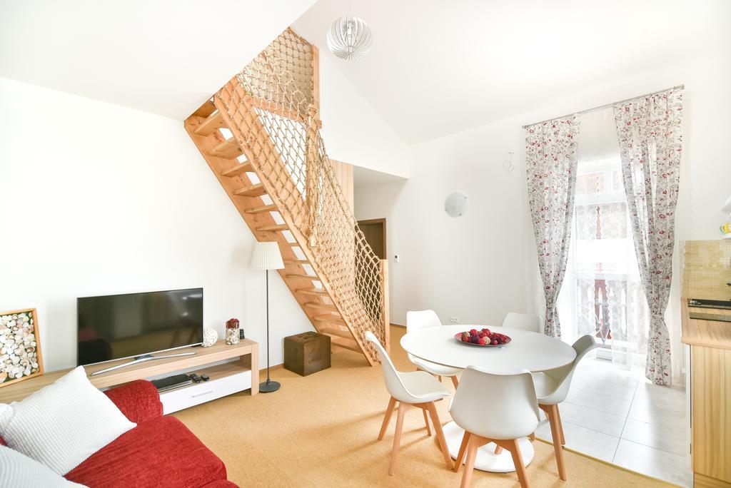 Ferienwohnung Mezonet Jelena Tatranská Lomnica Exterior foto